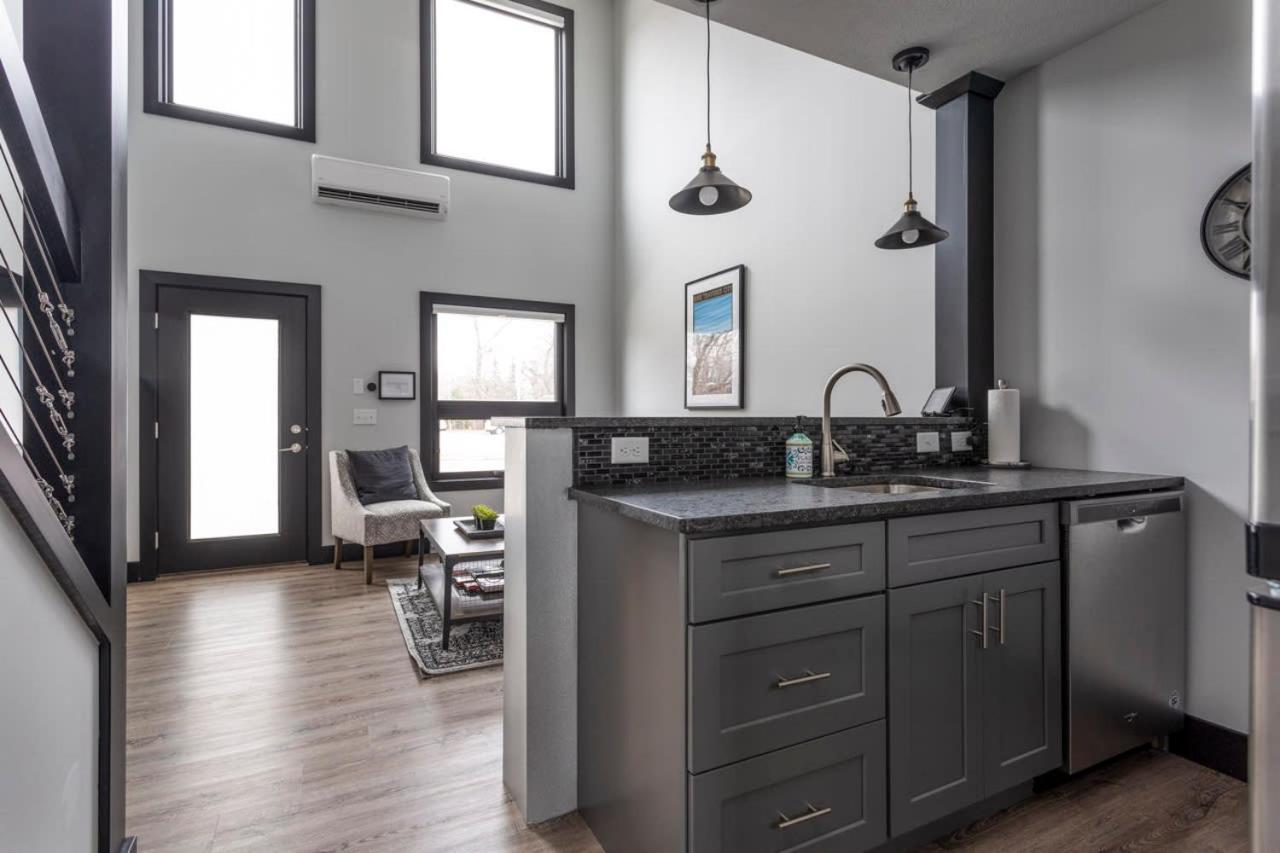 Center Lofts 508 Unit 2 Close To Downtown And The Tart Trail Appartamento *